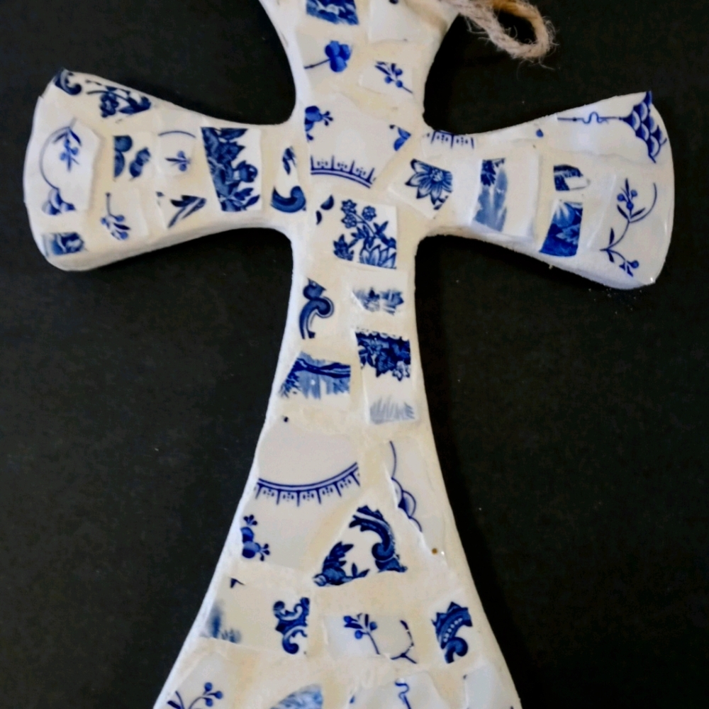 Mosaic cross